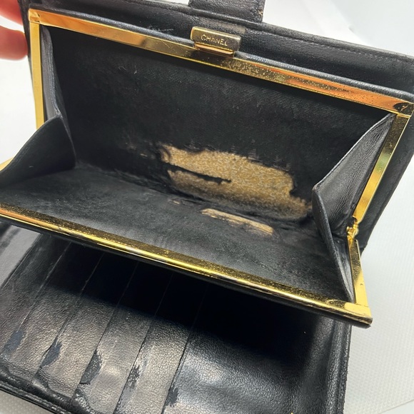 Chanel Wallet - Picture 5 of 11